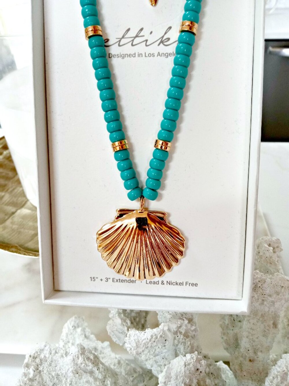 NEW! EXQUISITE STATEMENT TURQUOISE & SHELL PENDANT NECKLACE